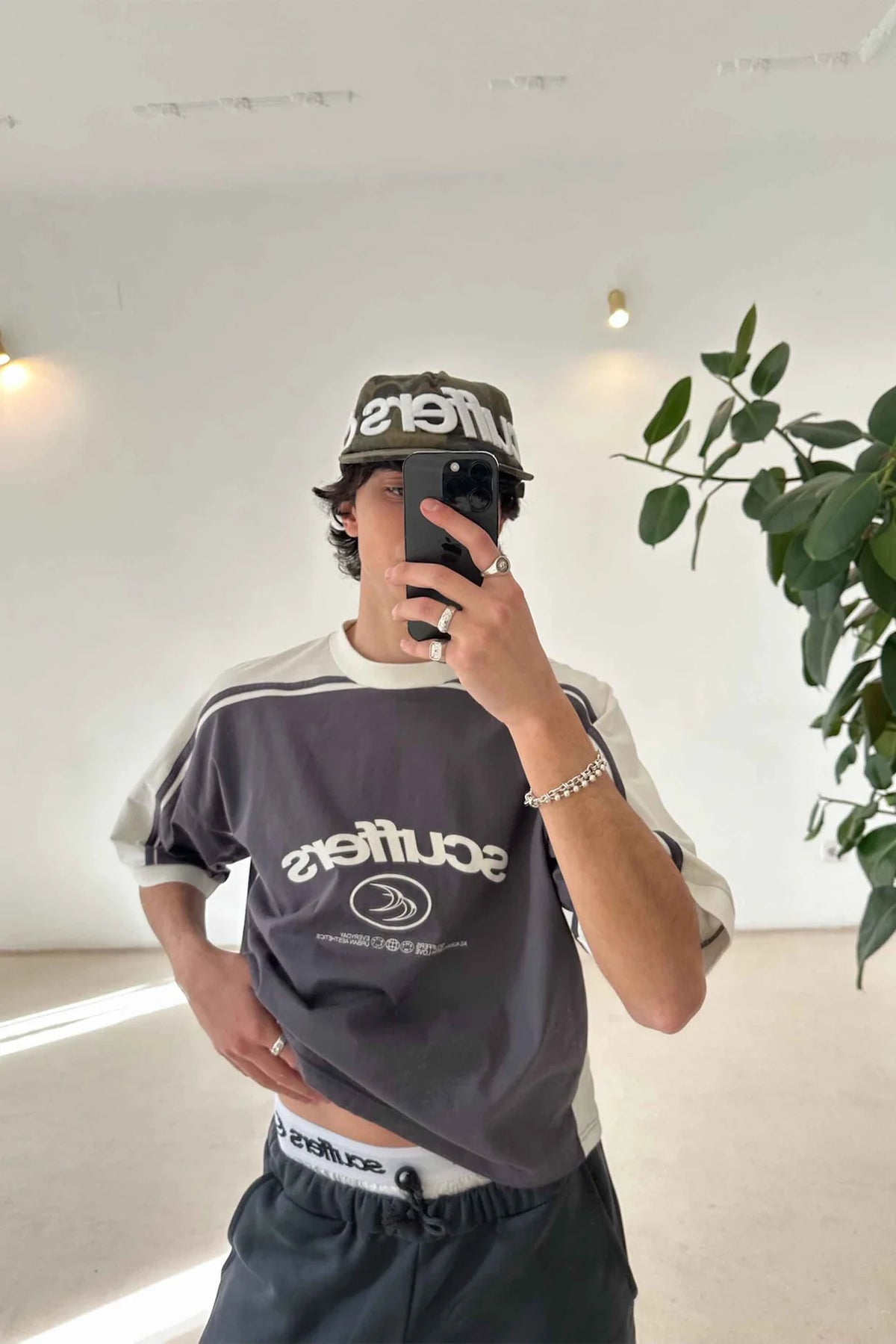 Effortless Dark T-Shirt